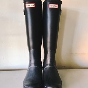 Size 8 HUNTER Tall Matte Black Boots